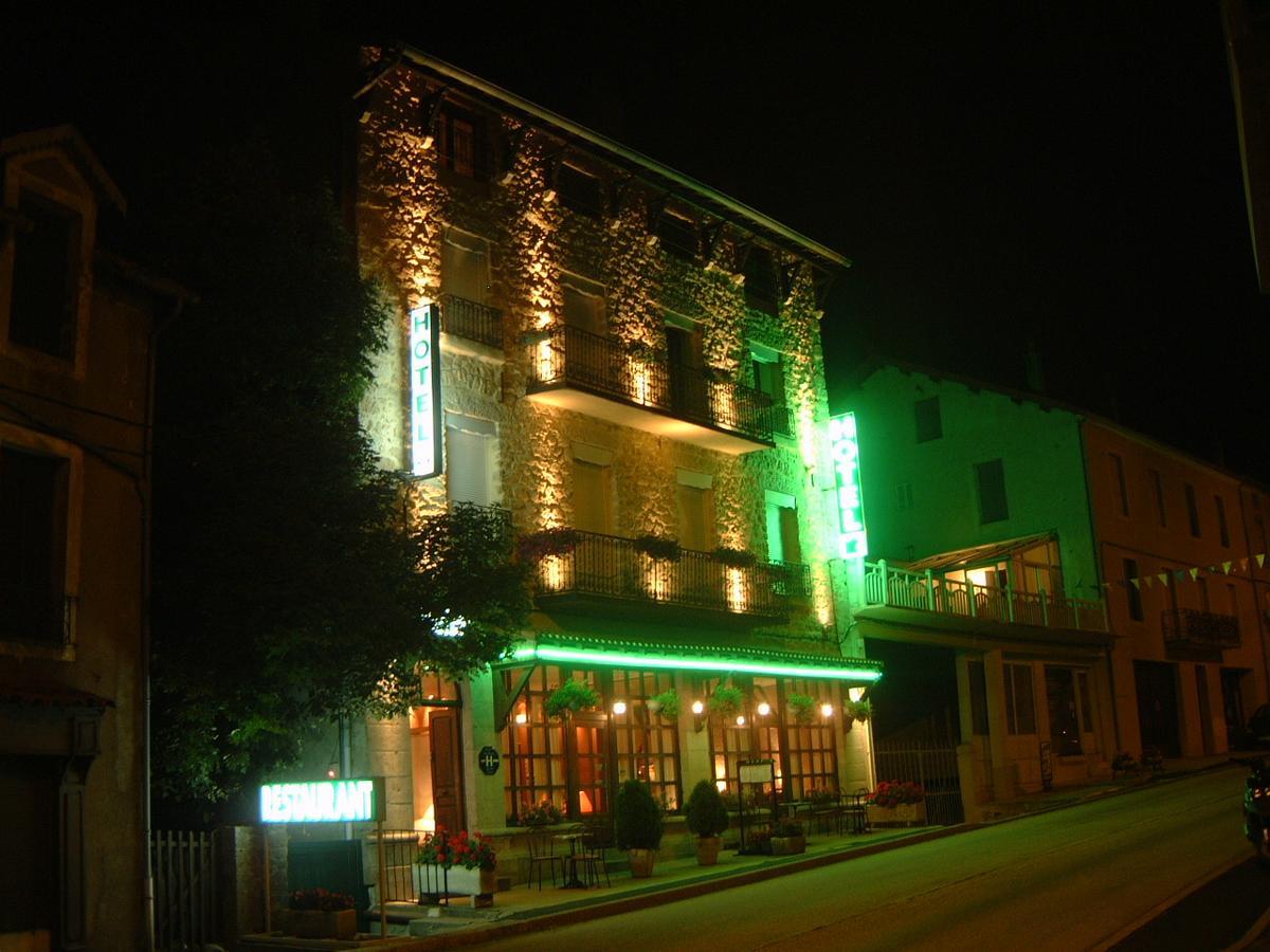 Le Ponant Hotel Pradelles Exterior photo